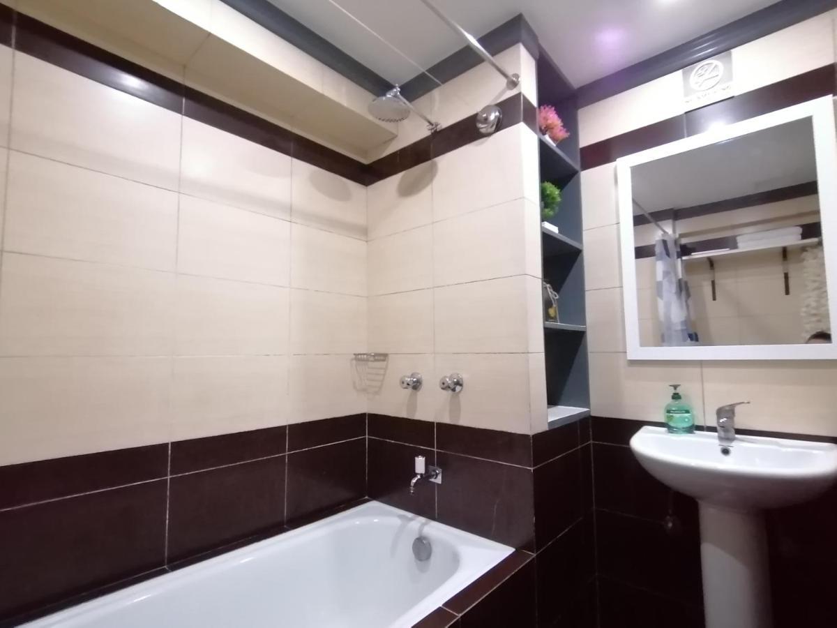 Condo Azur Suites E507 Near Airport, Netflix, Stylish, Cozy With Swimming Pool Lapu-Lapu City Exteriör bild