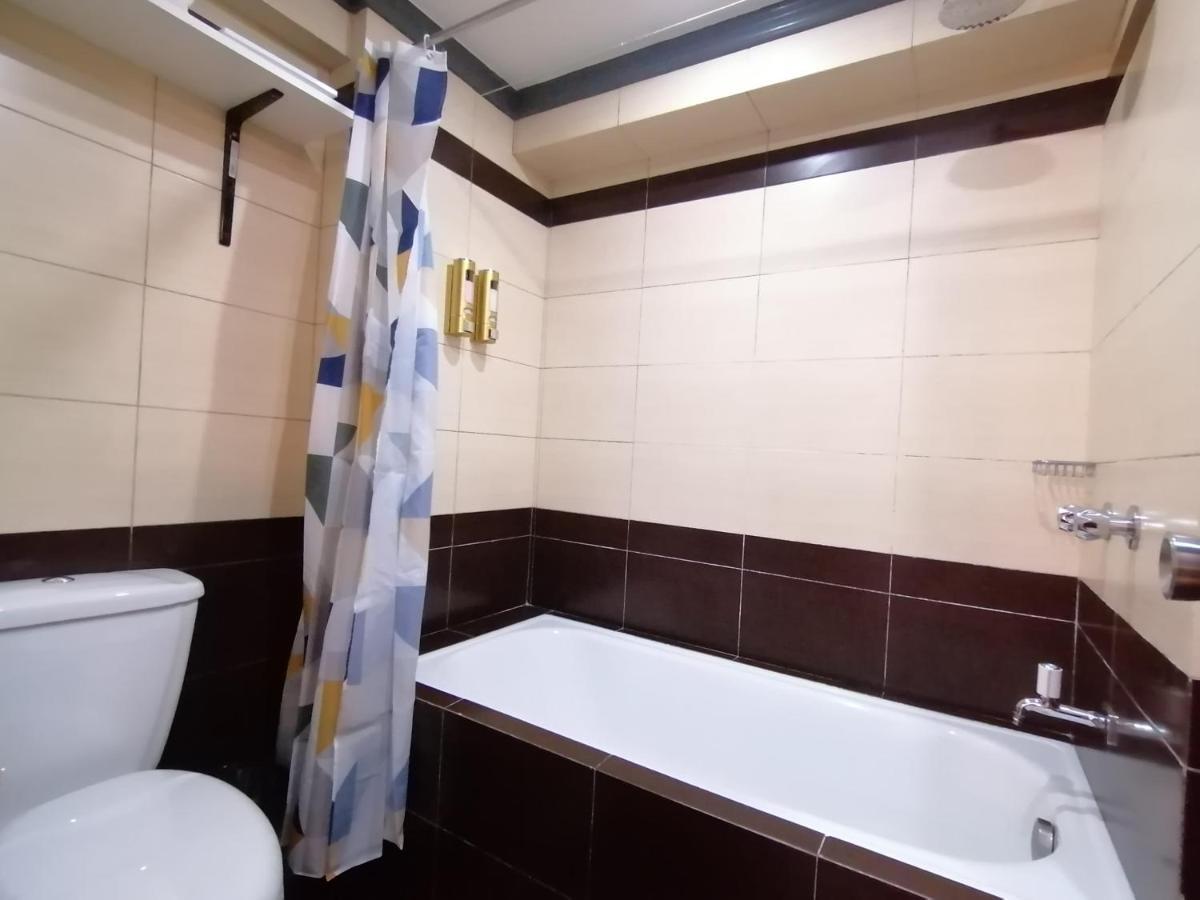 Condo Azur Suites E507 Near Airport, Netflix, Stylish, Cozy With Swimming Pool Lapu-Lapu City Exteriör bild